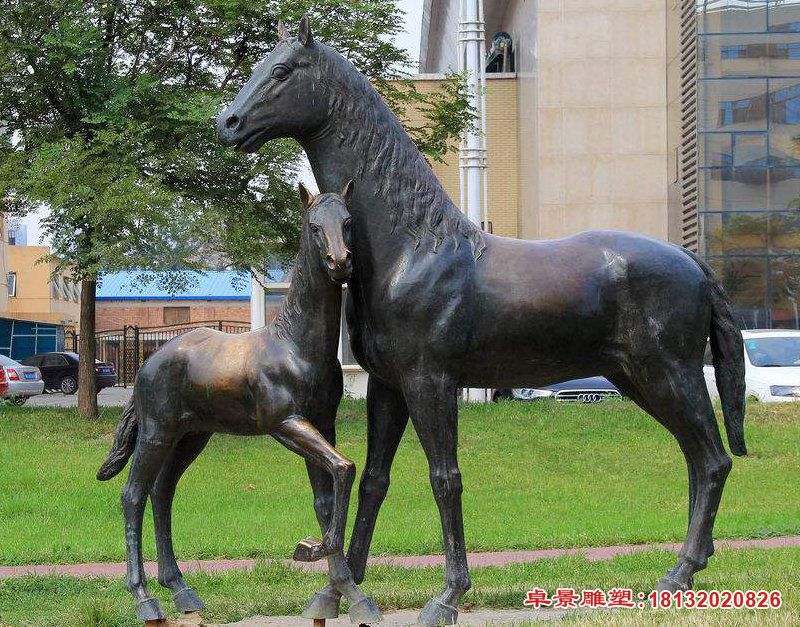 小區母子馬銅雕